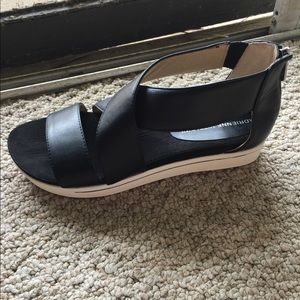 Adrienne vittadini sandals